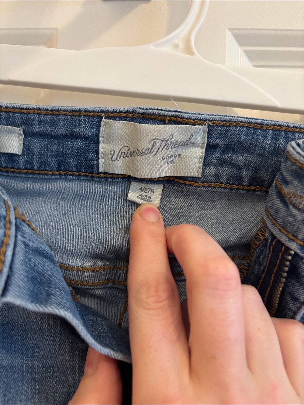Universal Threads High Rise Skinny Jeans - Picture 2 of 5